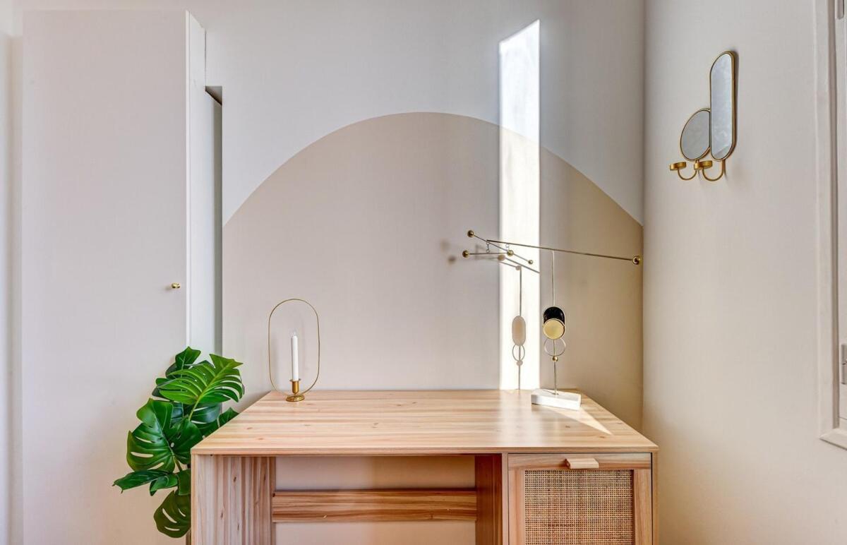Malibu - 15 Min Walk To Chateau Fontainebleau Apartment