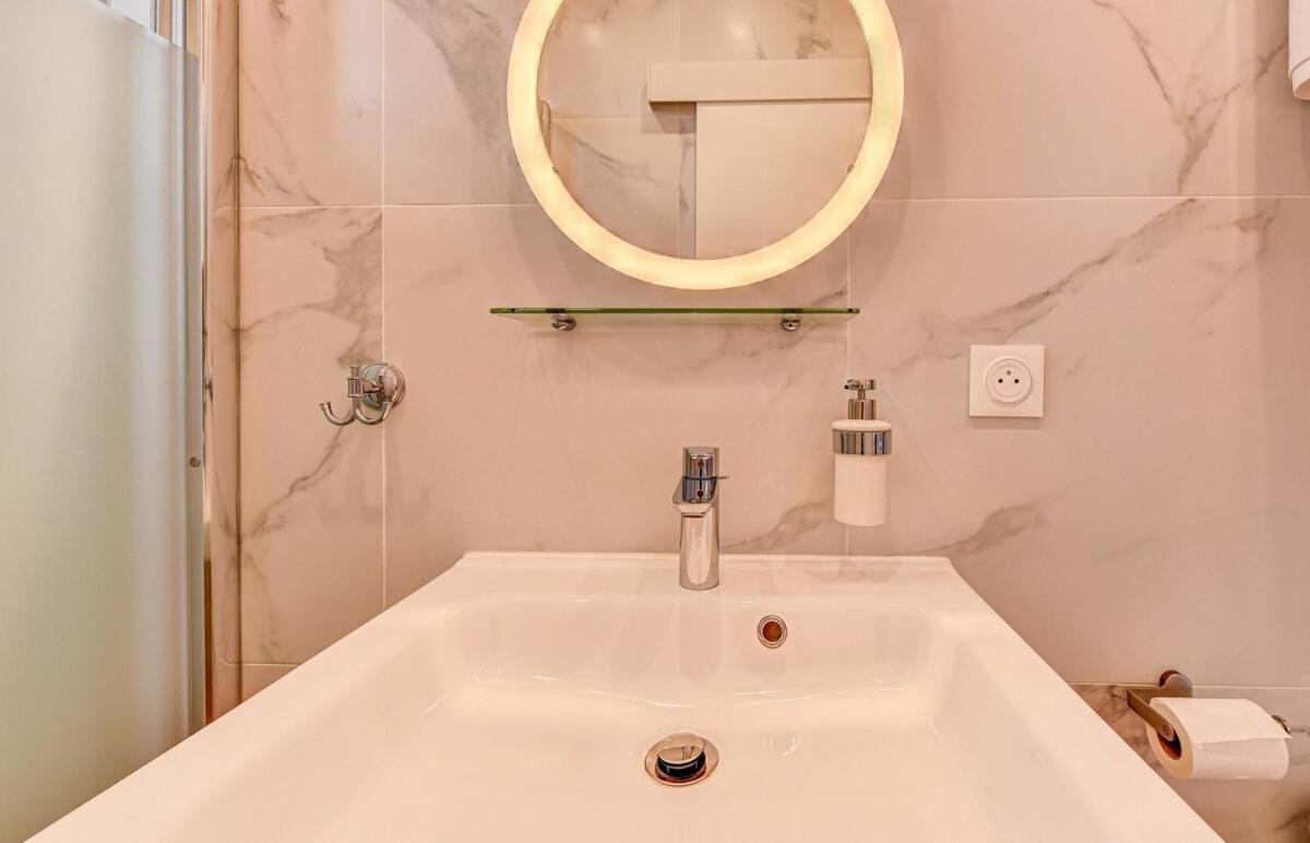 Malibu - 15 Min Walk To Chateau Fontainebleau Apartment *